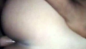 Arab milf wife shows off her sexy ass for hot fucking