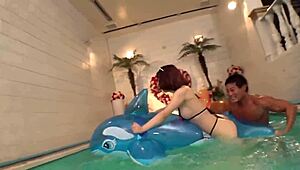 Nozomi Instagrammer beauty pool blowjob and squirting in love hotel