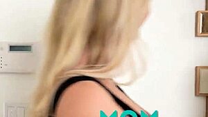 Nhl loving family swap - lindsey lake slim thicc vicc