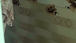 Fat Ebony Prostitute Flashes Tits And Ass Outdoors