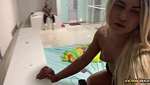 Loira Shemale Gemendo Muito - Part 2