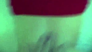 Linda puta de tetas naturales y cuerpo delgado