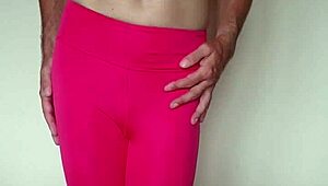 misr4 shares her latest pink leggings update
