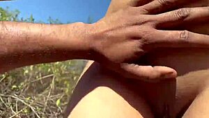 i roughly fuck my big boobs girlfriend in the oyo room expecting love