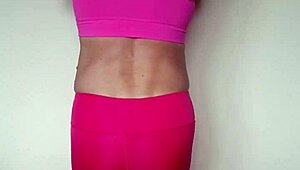 misr4 shares her latest pink leggings update
