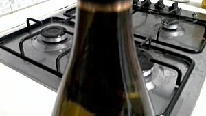 I feels pain an pleasure from enema.