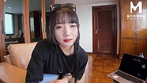 modelmedia asia - 我的房东是个可爱女孩，我忍不住邀请她来我家做爱