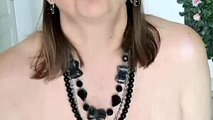 Mature milf with huge tits enjoy fucking pov