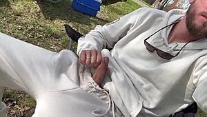 Eating Cum Off Pussy in the Morning Outside and Showing Off BTS