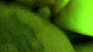 熟女继妈巨屌狂喷水