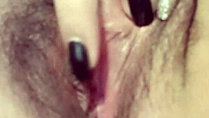 pinay babe sharinami squirts massively first time with toys