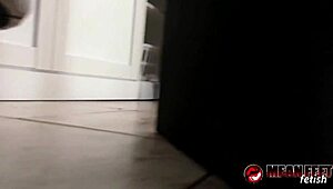 terra mizu take off her shoes before teasing her body