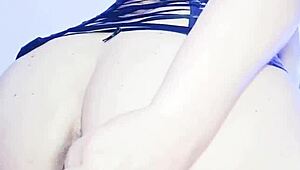 madrastra puta latina colombiana de cameltoe gigante seduce a su hijastro masturbándose la vagina y el culo le encanta la doble penetración usa bhabhi desi sex xxx usa american united states