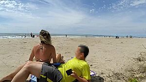 A stranger milf made me ejaculate in front of everyone