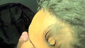 does mochi g give richdapiper a blowjob?