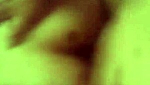 Teen Amateur Gets Bent Over in Doggystyle Fucking