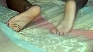 I folla al mejor amigo asta quedar embarazada cornudo trabaja sin descansar