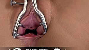 raven haired babe loves the taste of her piss