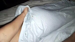 mi cuñada viene b después de la fiesta a m habitación para follar video casero