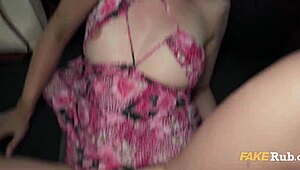 金发美女缺钱卖骚求操