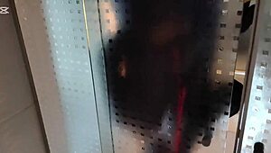 Meu Marido Corno Me Deu De Presente De Natal Um Garoto De Programa Para Me Fude E No Final O Corno Do Meu Marido Comeu Tudo A Porra Do Prostituto