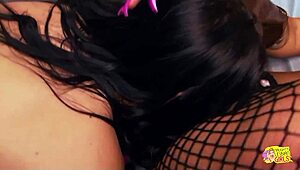 a bunch of girls cosplaying as superheroes all fucking each other in detention 😏🔥