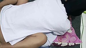 siswi sma merayakan kelulusan dengan pacar nya