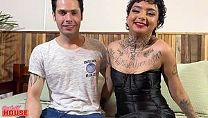 Gata Mignon enjoys threesome