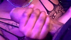 ebony facial cumshot on pretty young couple