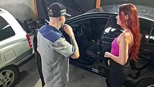 Novinha Takes Car to Mechanic and Gets Fucked