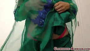 Muslim Slut Sucks Big Cock at Gloryhole