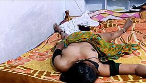 Indian couple shares homemade handjob and blowjob in village