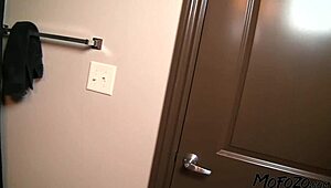 horny blonde enjoys sucking a big dick on mofozo com