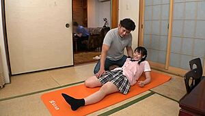 侄女吞我精液爸妈就在旁边第二部