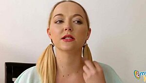 调皮Iris Rose脱衣吸屌求自由