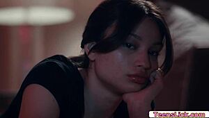 火辣18+双胞胎女友女同互尝嫩屄