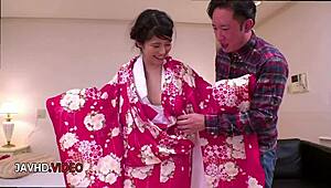 Hot Wife in Kimono Gets Hardcore Creampie After Seductive Blowjob!