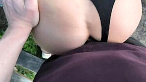 林务员森林自拍操人妻熟女