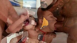 最棒继女伺候继父大屌