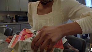 i got a quick blowjob and cum in mouth before mass