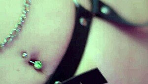 i piss on her tits and ass to mouth fuck my wenchs