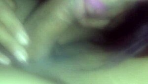 Gabycerejinha flirts with the eager new taxi driver in the cab