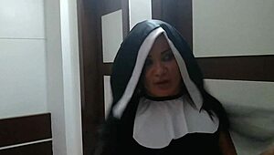 Paródia Freira Bianca Confessa Seus Pecados No Microfone Do Padre Fava De Mel Tudo Isso Porque Nasceu Num Convento Veja Completo Em Xv Red