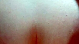 aurora showing off her pink pussy 😘