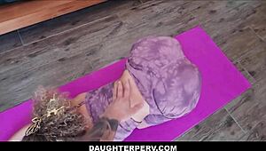 Cute Tiny 18+ Teen Stepdaughter Family Sex With Big Cock Stepdad While Teaching Her Yoga Pov - Allie Addison Allen Swift