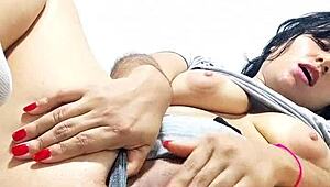 Baboso y enorme co�o se chorrea rico