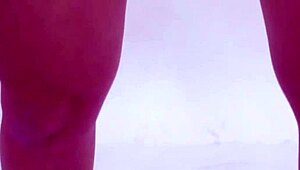 哇超辣嫩妹遇上制片人