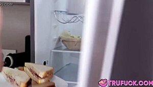 斯泰西·克鲁兹后入骑乘弯腰硬核口爆