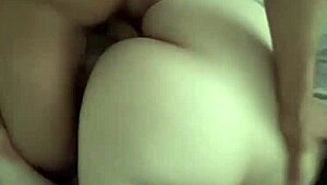 北欧骚女享受巨屌大冒险