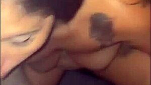 Fiz um boquete no meu marido ele gozou muito e apagou e depois sai pra balada pra chupar outras pica e leva gozada na cara